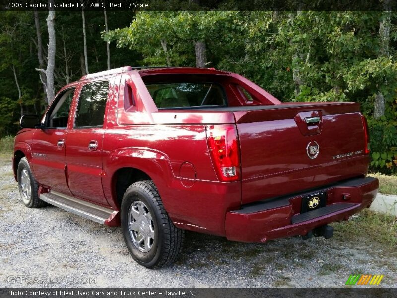Red E / Shale 2005 Cadillac Escalade EXT AWD