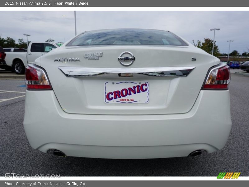 Pearl White / Beige 2015 Nissan Altima 2.5 S