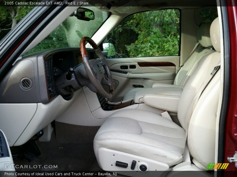 Red E / Shale 2005 Cadillac Escalade EXT AWD