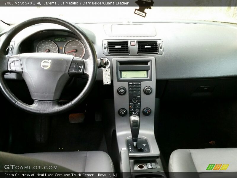 Barents Blue Metallic / Dark Beige/Quartz Leather 2005 Volvo S40 2.4i