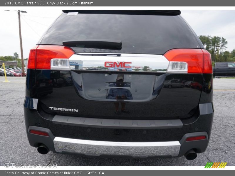 Onyx Black / Light Titanium 2015 GMC Terrain SLT