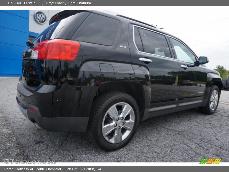 Onyx Black / Light Titanium 2015 GMC Terrain SLT