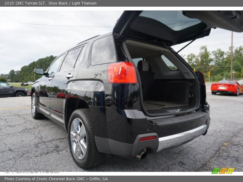 Onyx Black / Light Titanium 2015 GMC Terrain SLT
