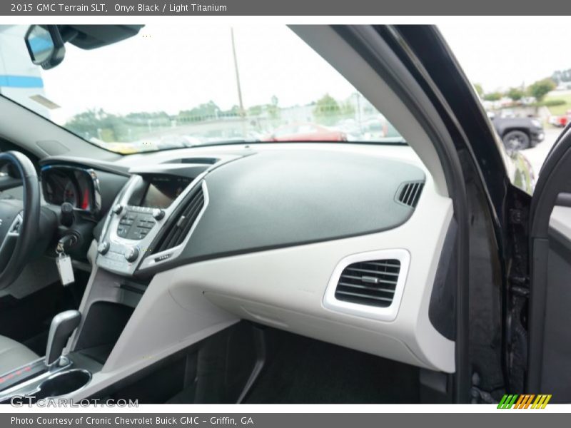 Onyx Black / Light Titanium 2015 GMC Terrain SLT