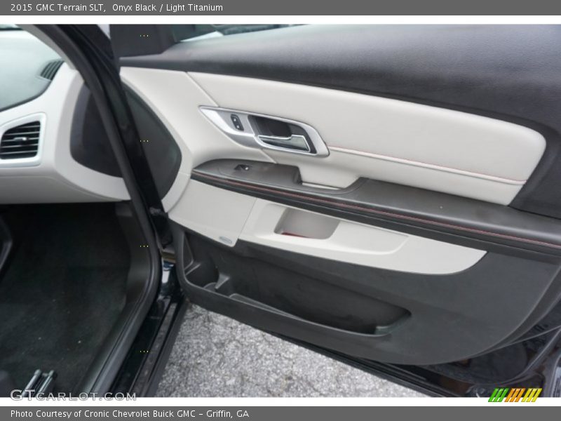 Onyx Black / Light Titanium 2015 GMC Terrain SLT