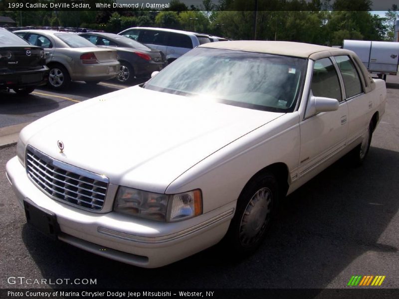 White Diamond / Oatmeal 1999 Cadillac DeVille Sedan