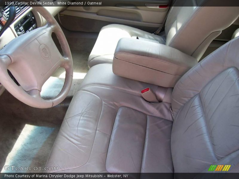 White Diamond / Oatmeal 1999 Cadillac DeVille Sedan