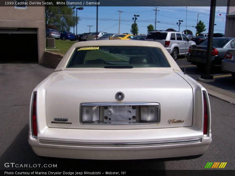 White Diamond / Oatmeal 1999 Cadillac DeVille Sedan