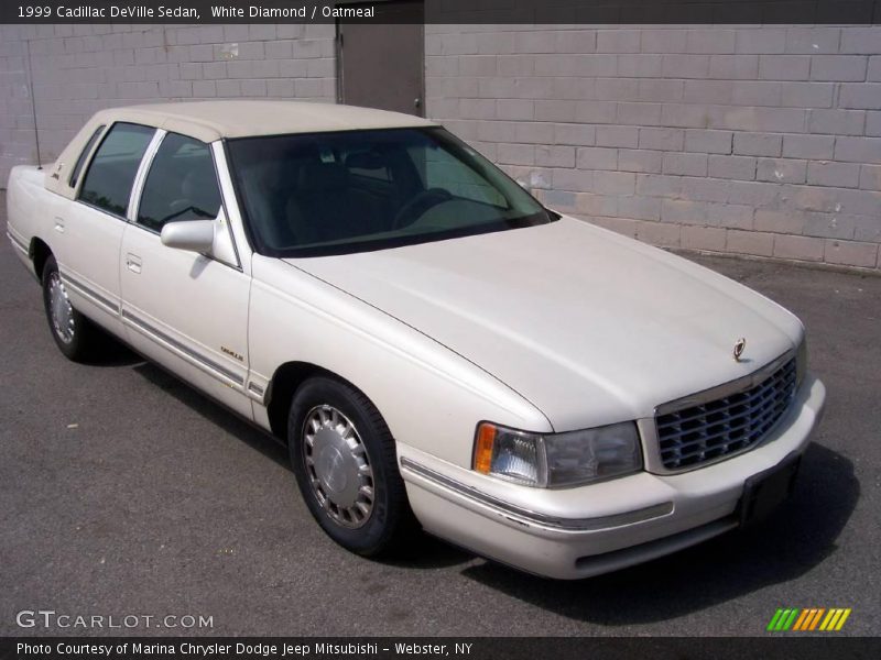 White Diamond / Oatmeal 1999 Cadillac DeVille Sedan
