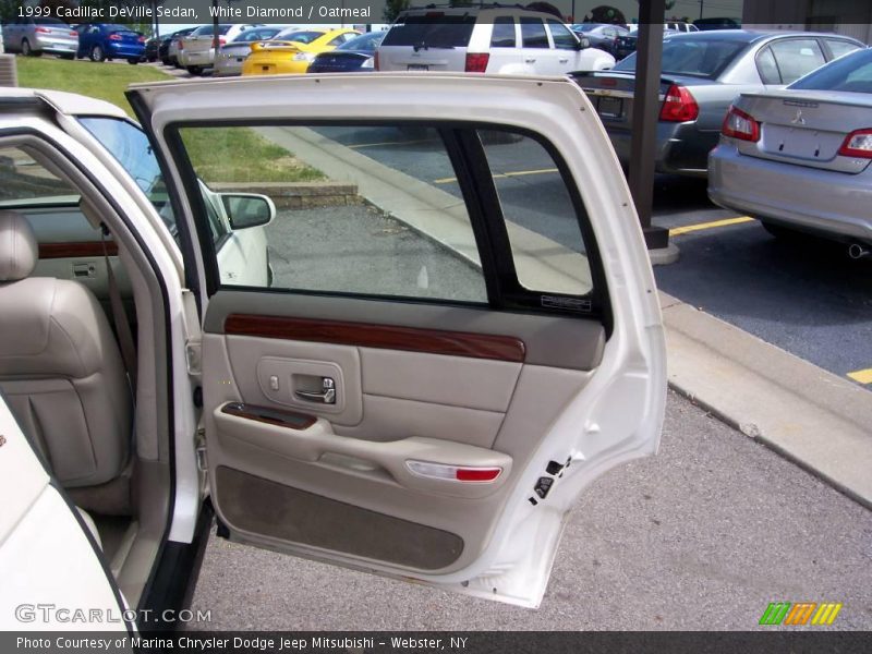 White Diamond / Oatmeal 1999 Cadillac DeVille Sedan