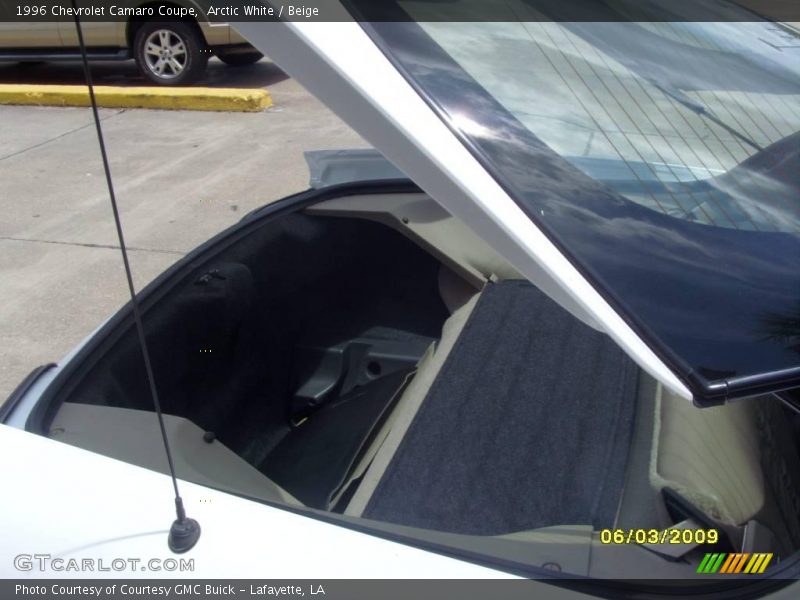 Arctic White / Beige 1996 Chevrolet Camaro Coupe