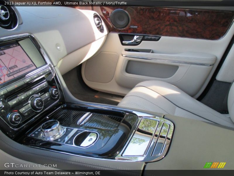 Ultimate Black Metallic / Ivory/Truffle 2013 Jaguar XJ XJL Portfolio AWD