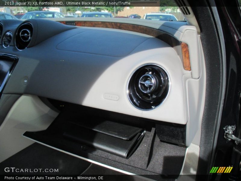 Ultimate Black Metallic / Ivory/Truffle 2013 Jaguar XJ XJL Portfolio AWD