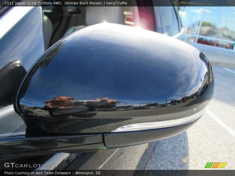 Ultimate Black Metallic / Ivory/Truffle 2013 Jaguar XJ XJL Portfolio AWD