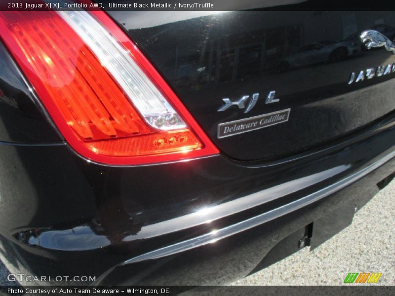 Ultimate Black Metallic / Ivory/Truffle 2013 Jaguar XJ XJL Portfolio AWD