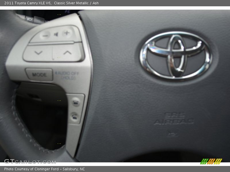 Classic Silver Metallic / Ash 2011 Toyota Camry XLE V6