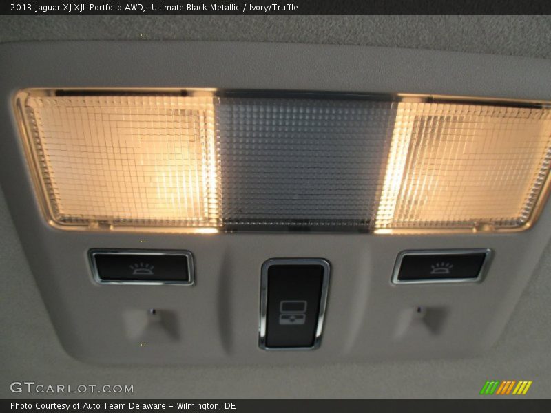 Ultimate Black Metallic / Ivory/Truffle 2013 Jaguar XJ XJL Portfolio AWD