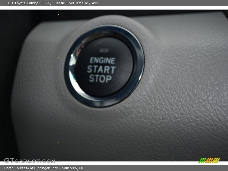 Classic Silver Metallic / Ash 2011 Toyota Camry XLE V6