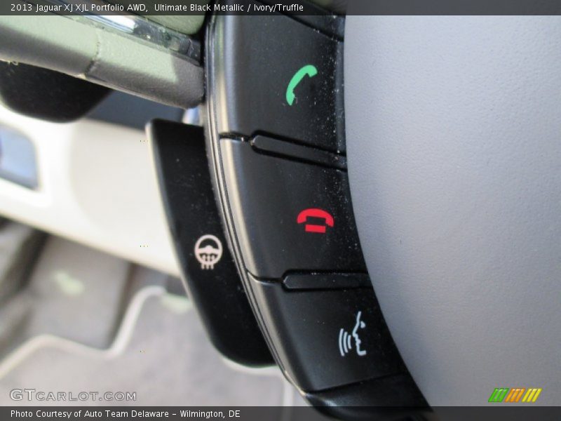 Ultimate Black Metallic / Ivory/Truffle 2013 Jaguar XJ XJL Portfolio AWD