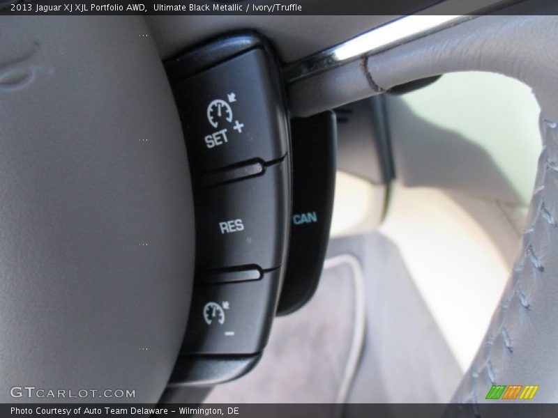 Ultimate Black Metallic / Ivory/Truffle 2013 Jaguar XJ XJL Portfolio AWD