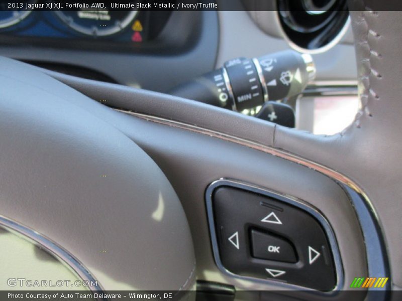 Ultimate Black Metallic / Ivory/Truffle 2013 Jaguar XJ XJL Portfolio AWD