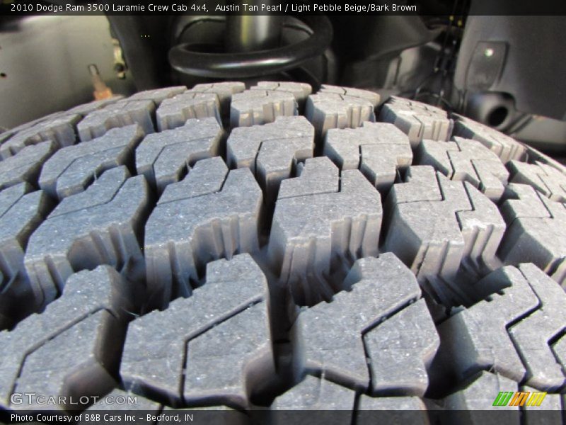 Austin Tan Pearl / Light Pebble Beige/Bark Brown 2010 Dodge Ram 3500 Laramie Crew Cab 4x4