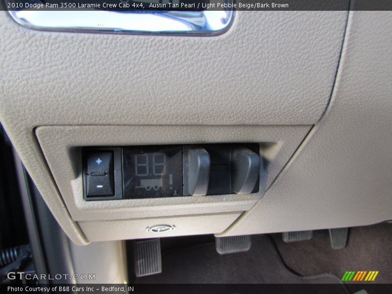 Austin Tan Pearl / Light Pebble Beige/Bark Brown 2010 Dodge Ram 3500 Laramie Crew Cab 4x4