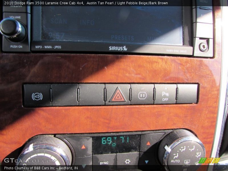 Austin Tan Pearl / Light Pebble Beige/Bark Brown 2010 Dodge Ram 3500 Laramie Crew Cab 4x4