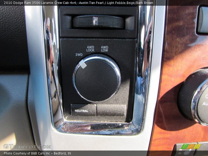 Austin Tan Pearl / Light Pebble Beige/Bark Brown 2010 Dodge Ram 3500 Laramie Crew Cab 4x4