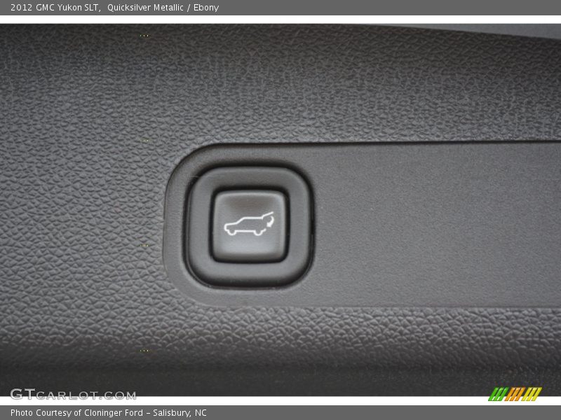 Quicksilver Metallic / Ebony 2012 GMC Yukon SLT