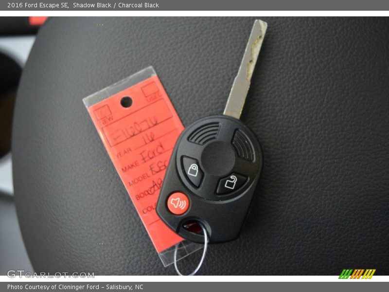 Shadow Black / Charcoal Black 2016 Ford Escape SE