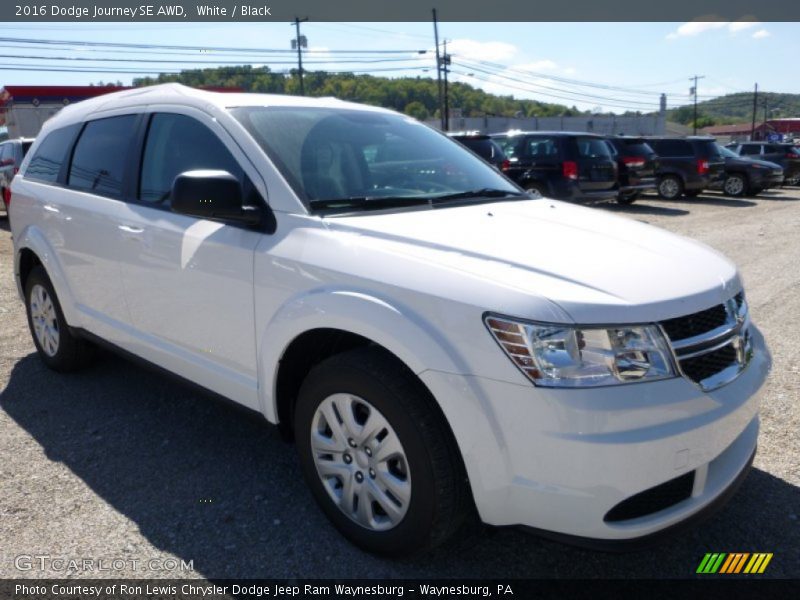 White / Black 2016 Dodge Journey SE AWD