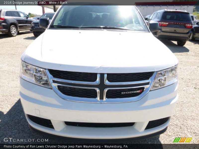 White / Black 2016 Dodge Journey SE AWD