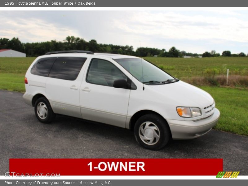 Super White / Oak Beige 1999 Toyota Sienna XLE