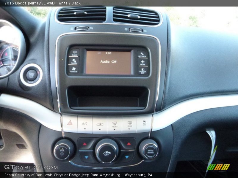 White / Black 2016 Dodge Journey SE AWD