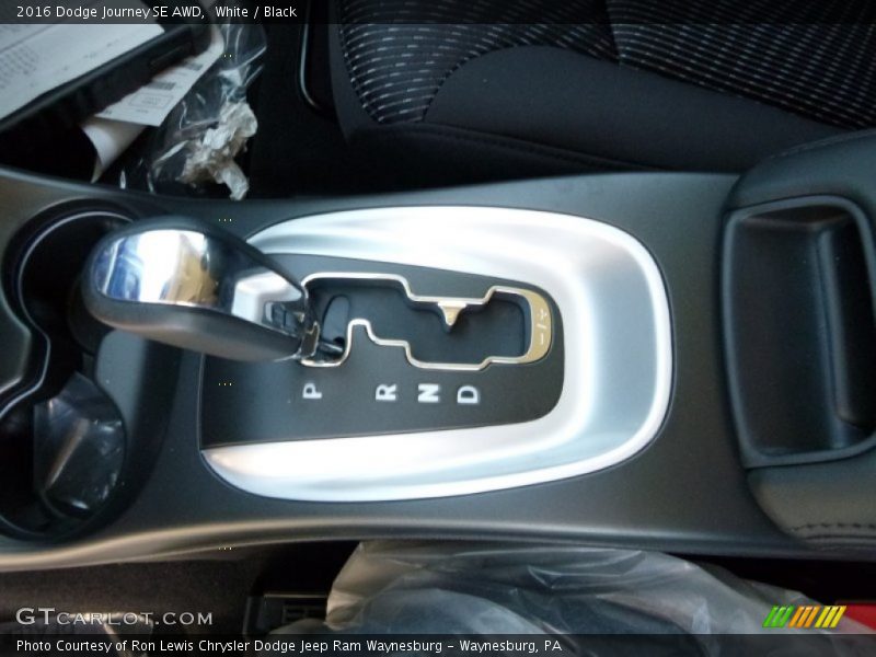 White / Black 2016 Dodge Journey SE AWD