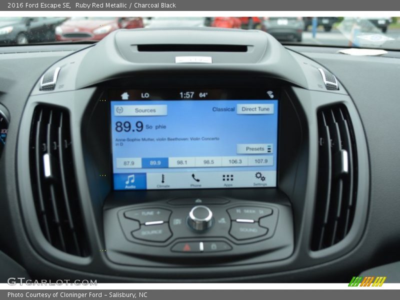 Ruby Red Metallic / Charcoal Black 2016 Ford Escape SE