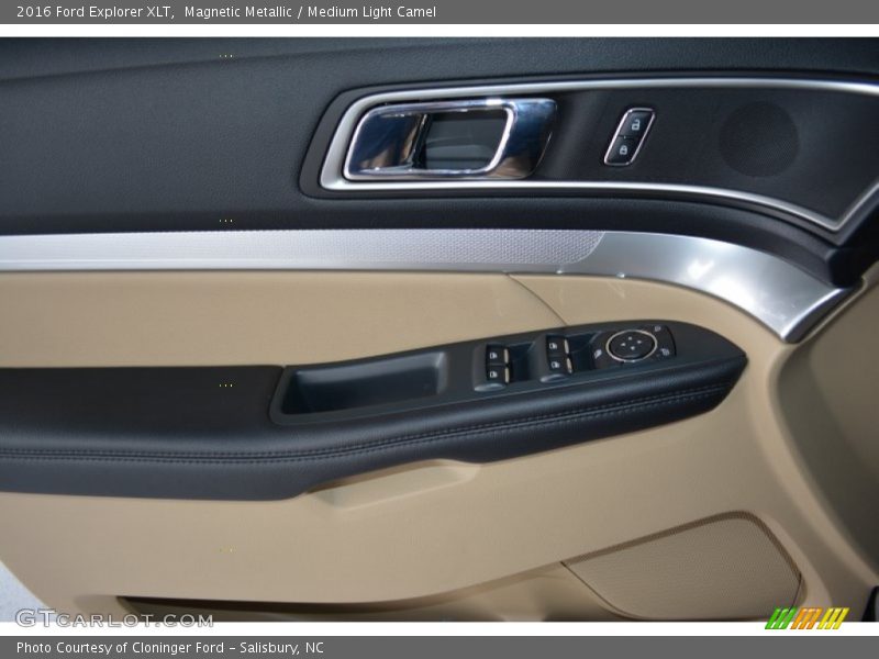 Magnetic Metallic / Medium Light Camel 2016 Ford Explorer XLT