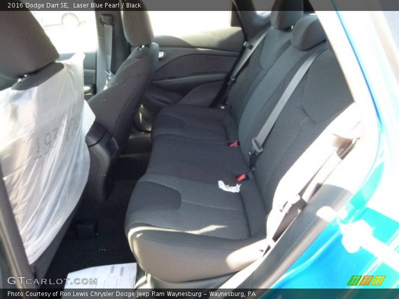 Laser Blue Pearl / Black 2016 Dodge Dart SE