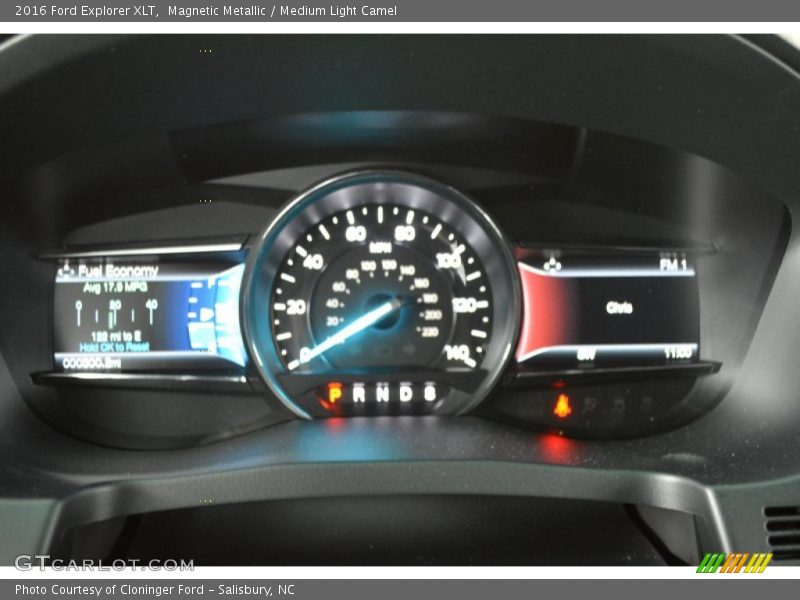 Magnetic Metallic / Medium Light Camel 2016 Ford Explorer XLT