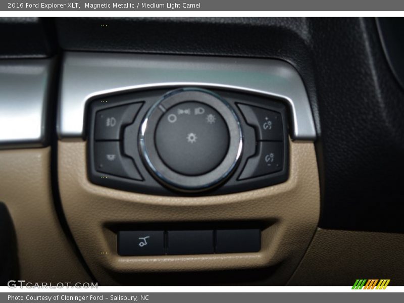 Magnetic Metallic / Medium Light Camel 2016 Ford Explorer XLT