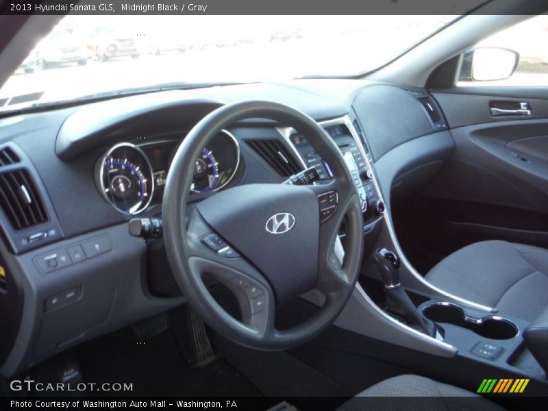 Midnight Black / Gray 2013 Hyundai Sonata GLS