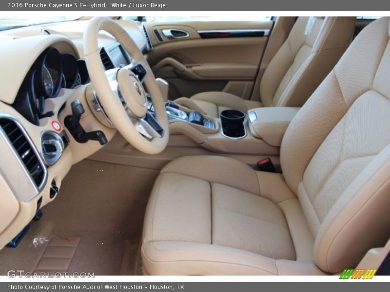  2016 Cayenne S E-Hybrid Luxor Beige Interior