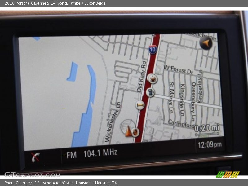 Navigation of 2016 Cayenne S E-Hybrid