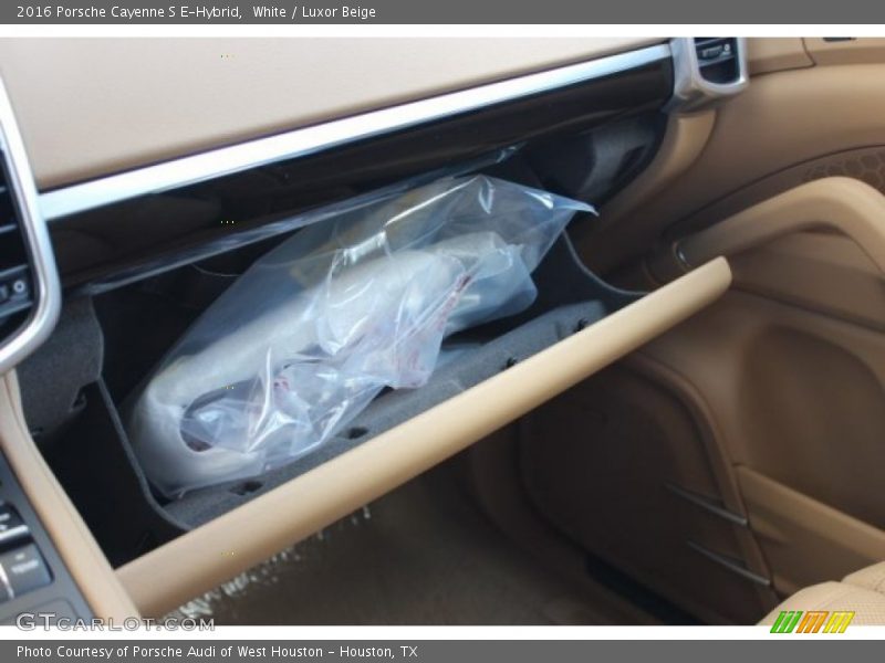White / Luxor Beige 2016 Porsche Cayenne S E-Hybrid