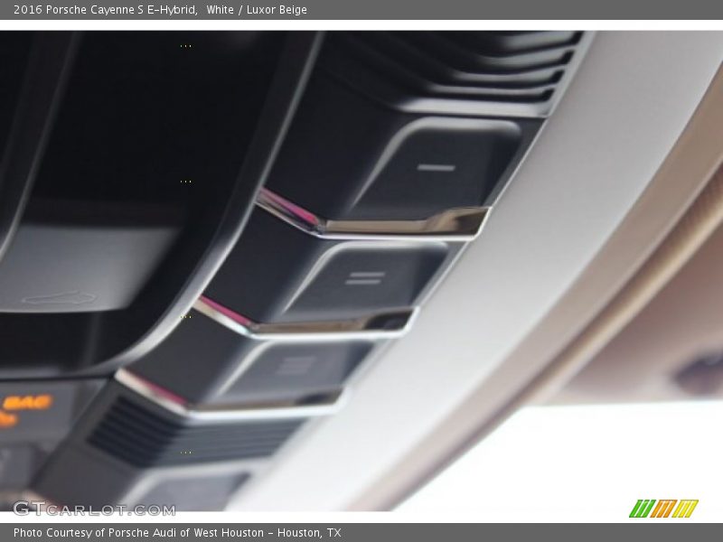 White / Luxor Beige 2016 Porsche Cayenne S E-Hybrid