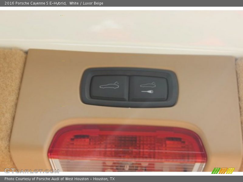 White / Luxor Beige 2016 Porsche Cayenne S E-Hybrid