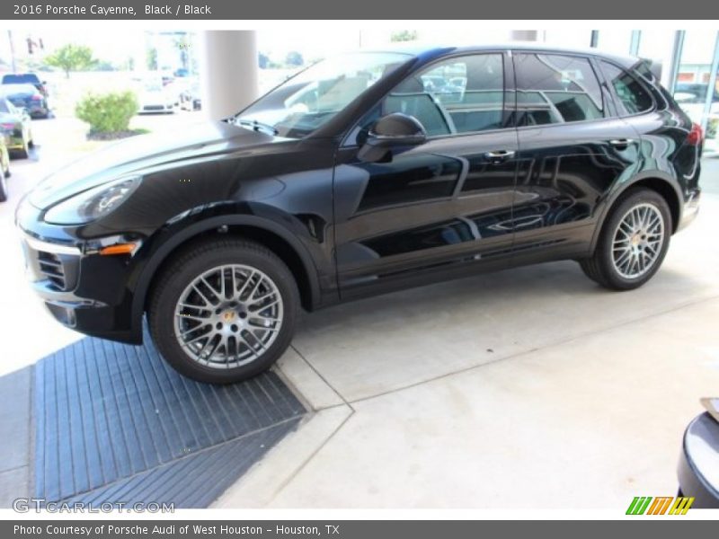 Black / Black 2016 Porsche Cayenne