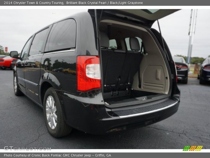 Brilliant Black Crystal Pearl / Black/Light Graystone 2014 Chrysler Town & Country Touring