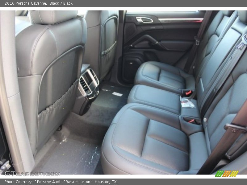 Black / Black 2016 Porsche Cayenne